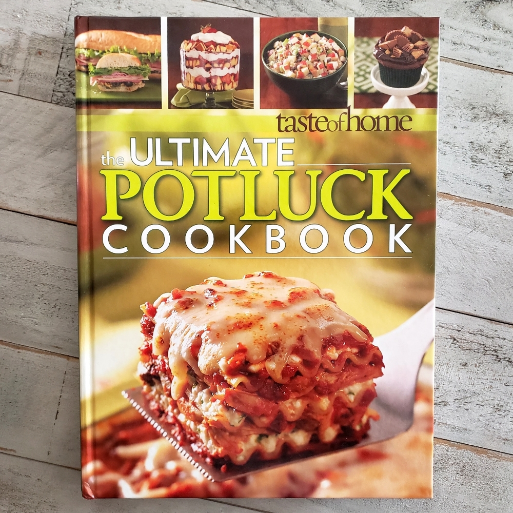 NEW Taste of Home Ultimate Potluck recipe cookbook Christmas holiday baking